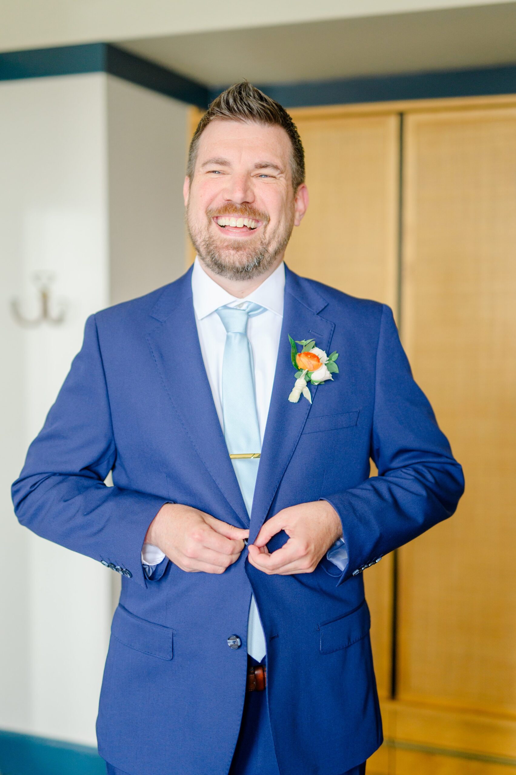 Vibrant Spring wedding day at The Loom Baltimore in Maryland photographed by Baltimore Wedding Photographer Cait Kramer Photography