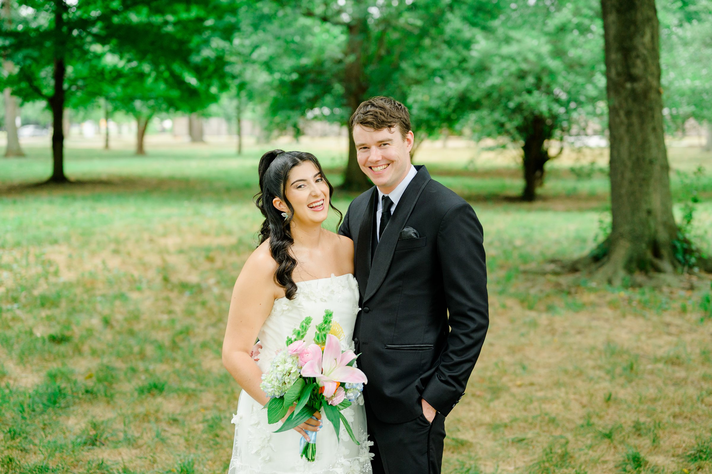 Summer elopement at the DC War Memorial Photographed by Baltimore Wedding Photographer Cait Kramer Photography