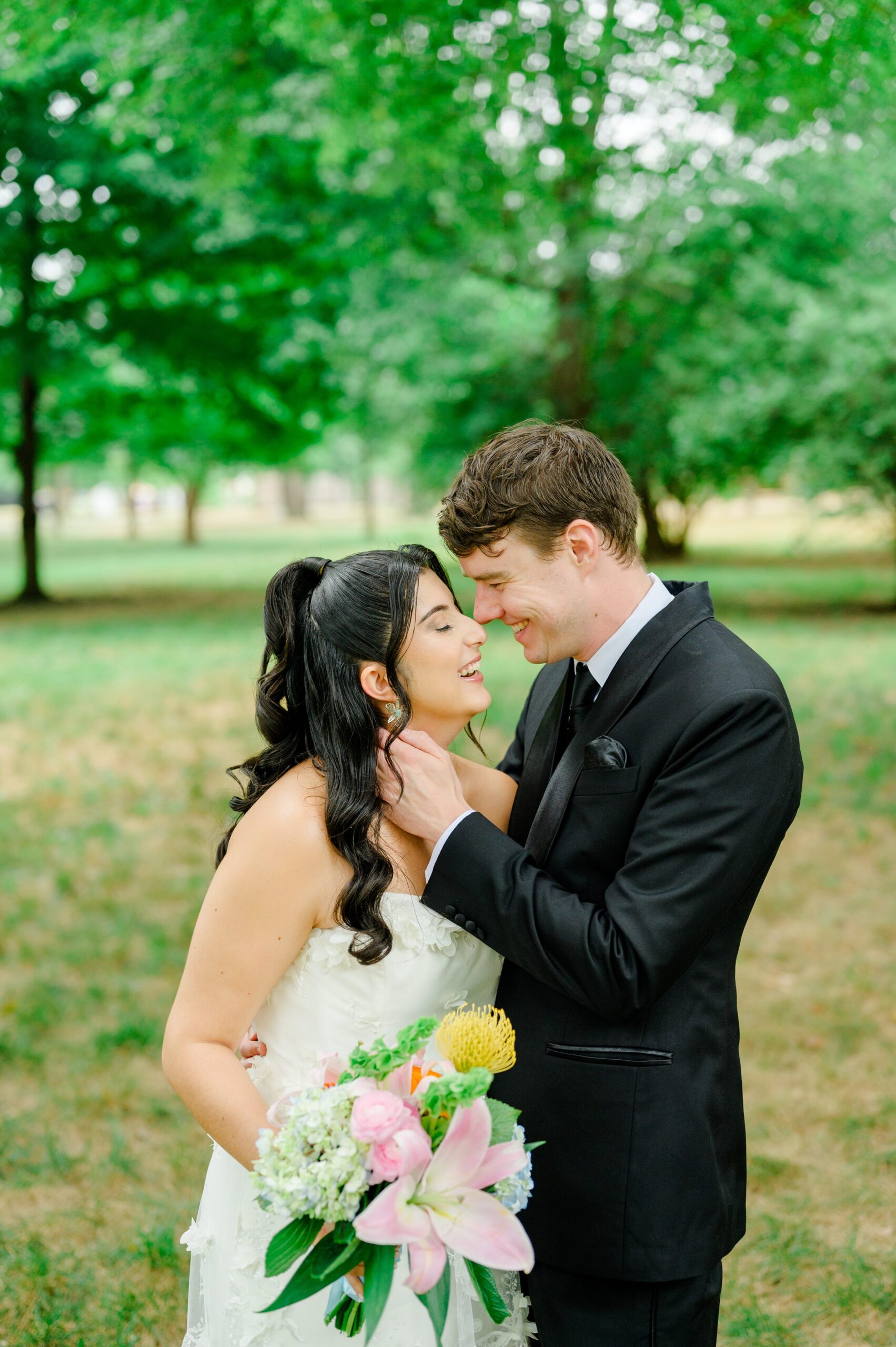 Summer elopement at the DC War Memorial Photographed by Baltimore Wedding Photographer Cait Kramer Photography