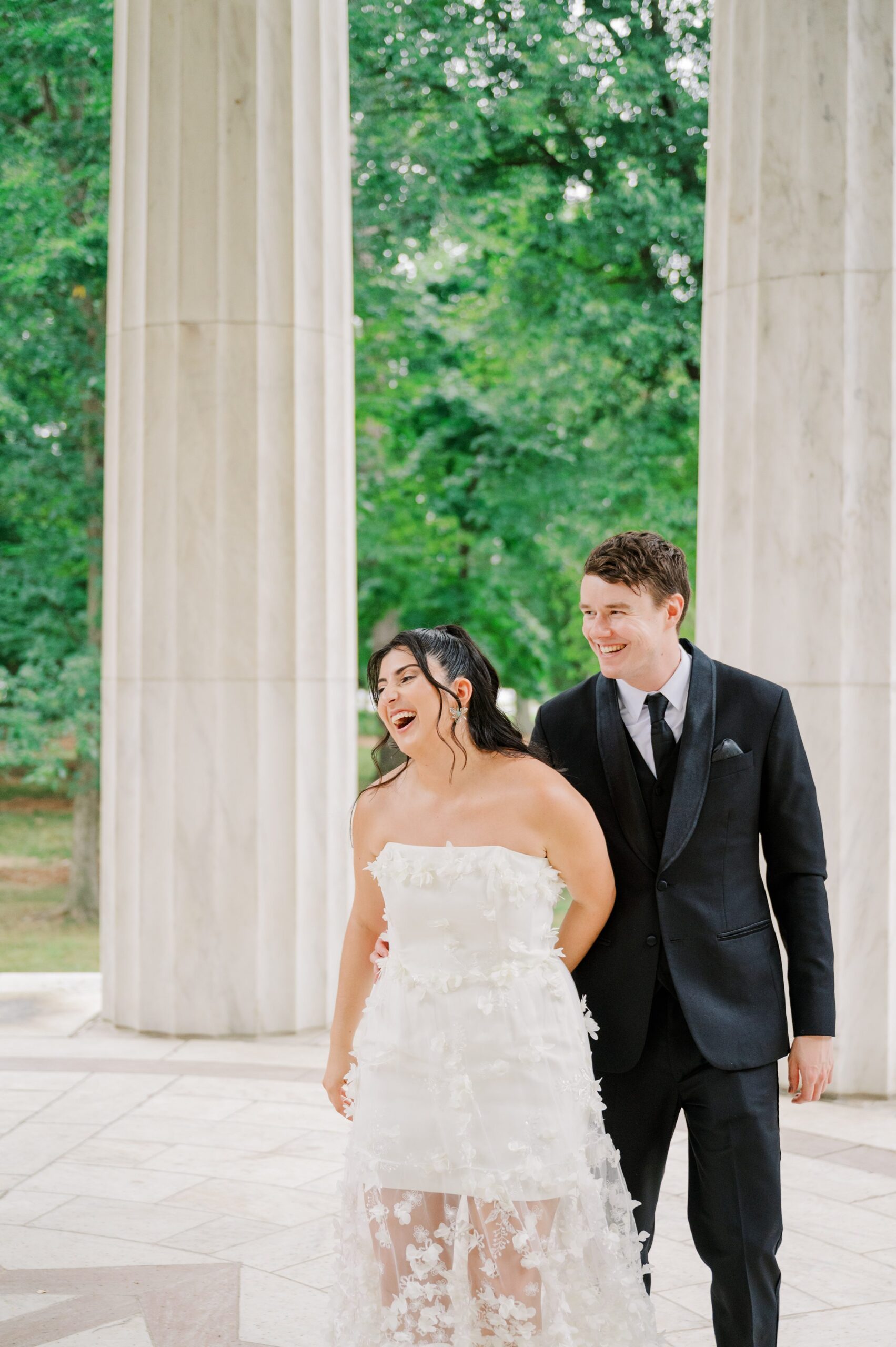 Summer elopement at the DC War Memorial Photographed by Baltimore Wedding Photographer Cait Kramer Photography