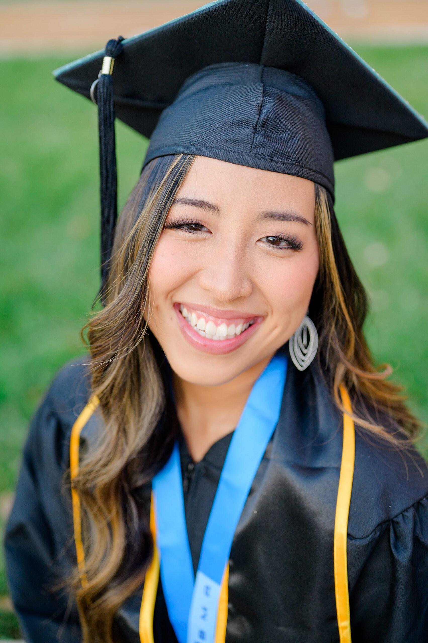 Fall UMBC Grad Photos at University of Maryland photographed by Baltimore Grad Photographer Cait Kramer