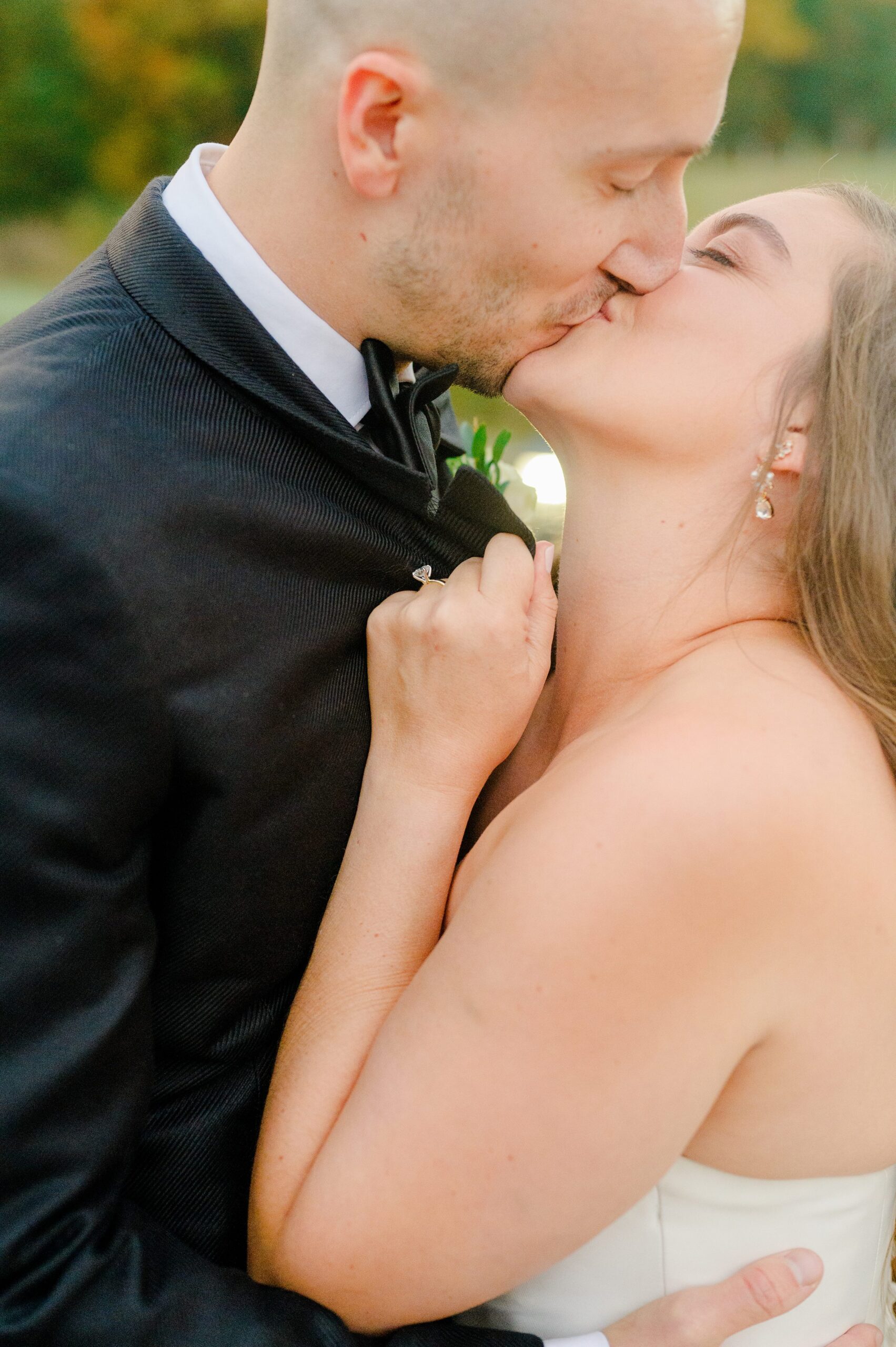 Cocktail Hour at Poplar Springs Manor in Warrenton, Virginia photographed by Baltimore Wedding Photographer Cait Kramer