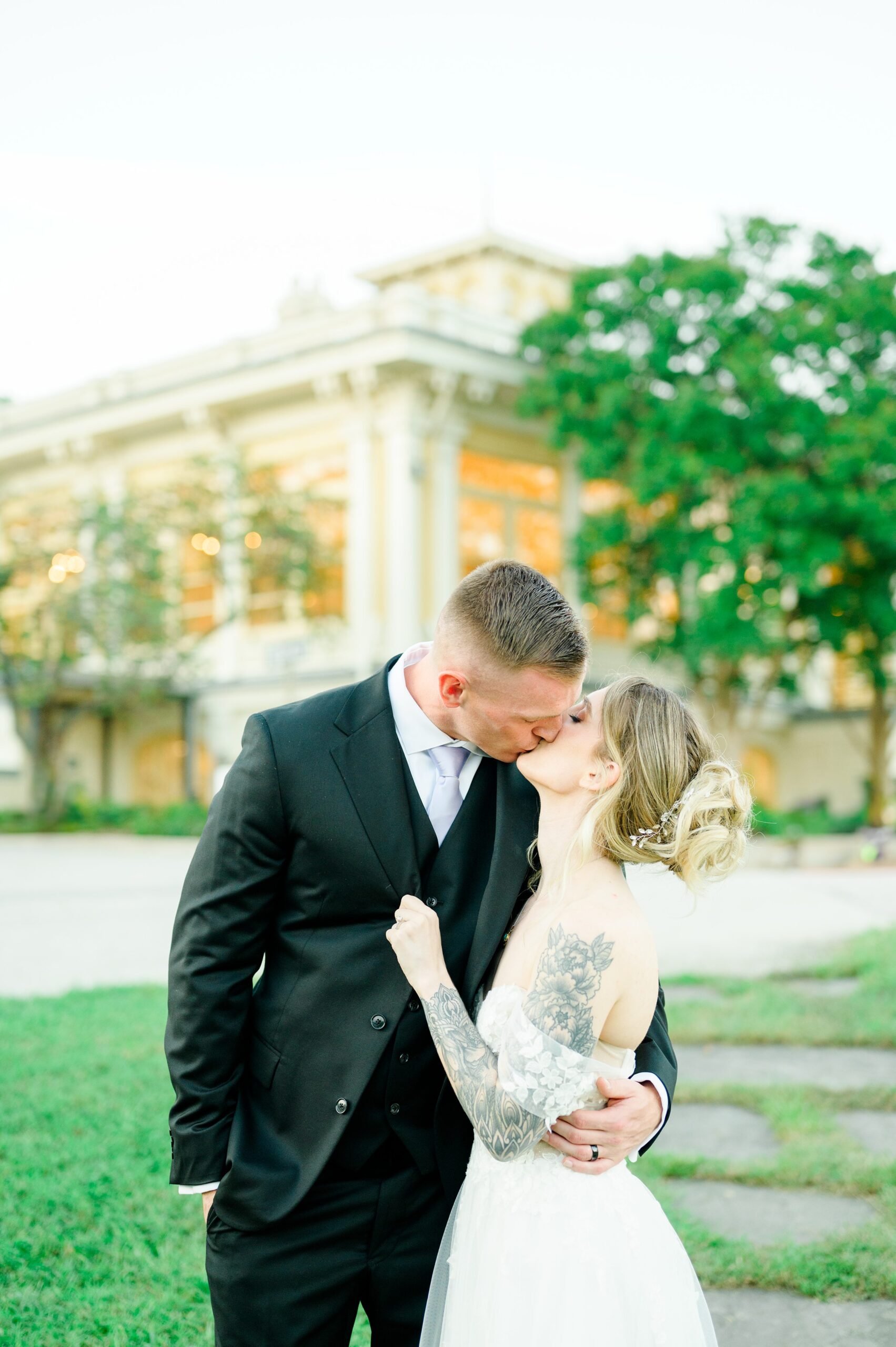 Sunset Portraits at the Maryland Zoo in Baltimore, MD photographed by Baltimore Wedding Photographer Cait Kramer