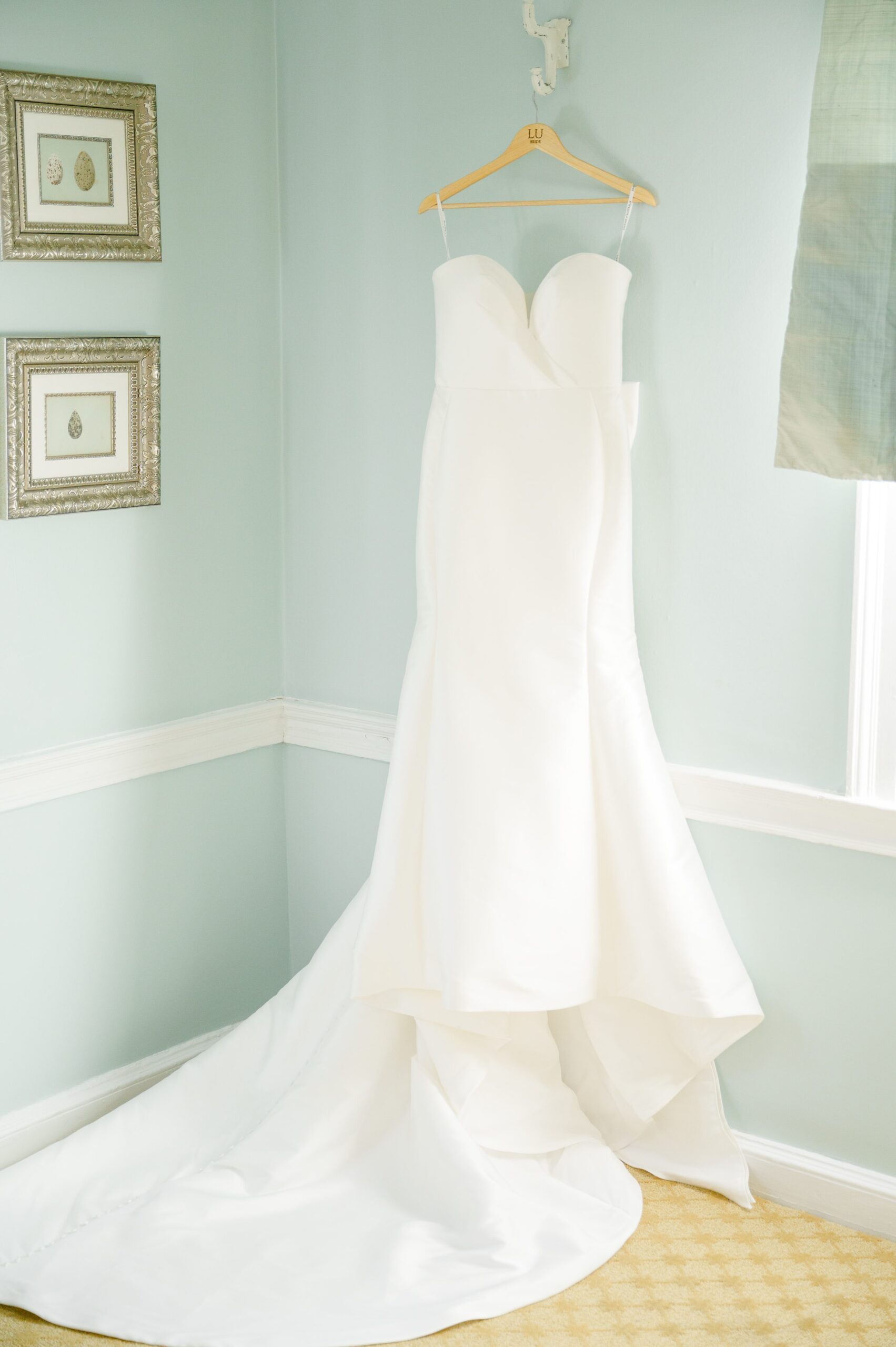 Wedding Dress at Belmont Manor in Elkridge, Maryland photographed by Baltimore Wedding Photographer Cait Kramer