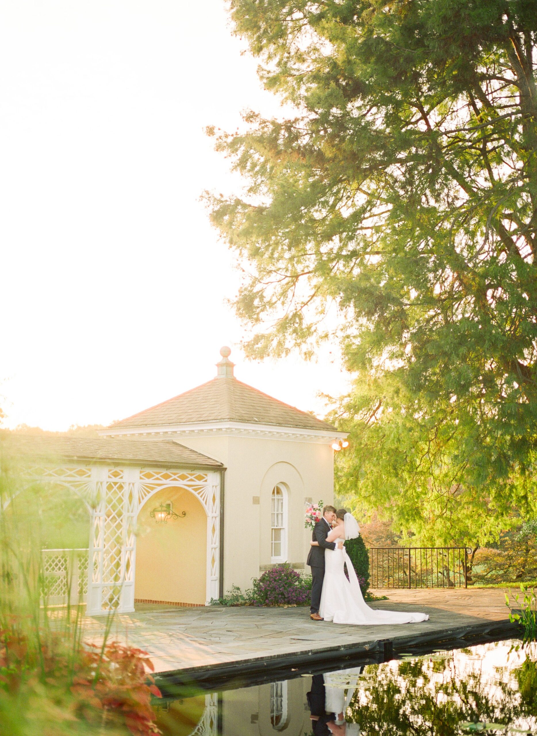 Belmont Manor Wedding Day in Elkridge, Maryland photographed by Baltimore Wedding Photographer Cait Kramer